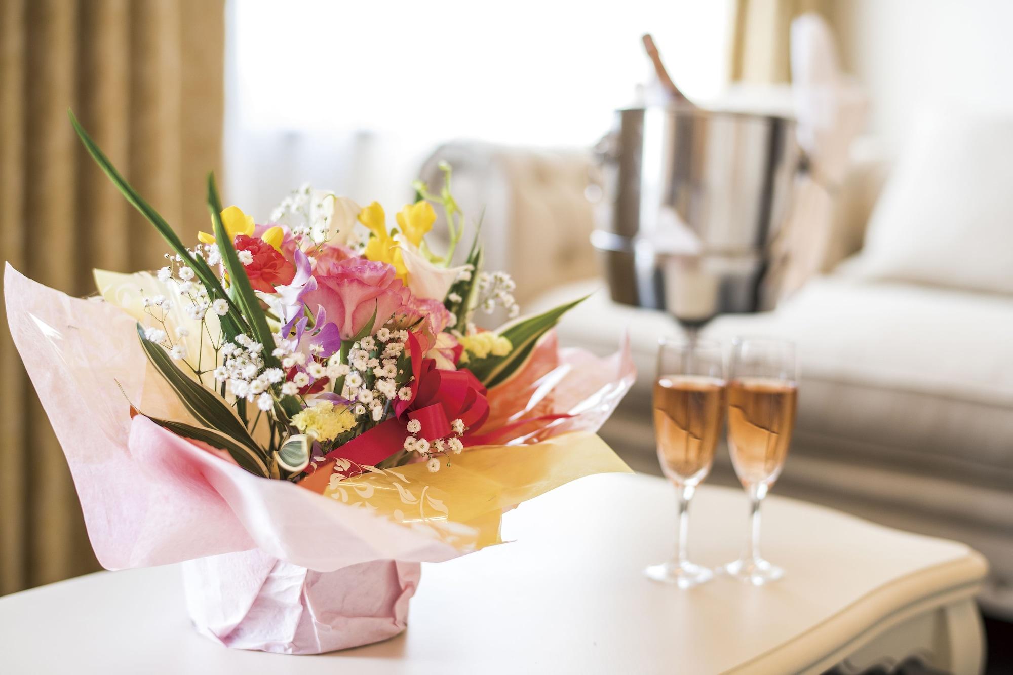 Hotel Port Plaza Chiba Exterior foto A bouquet of flowers