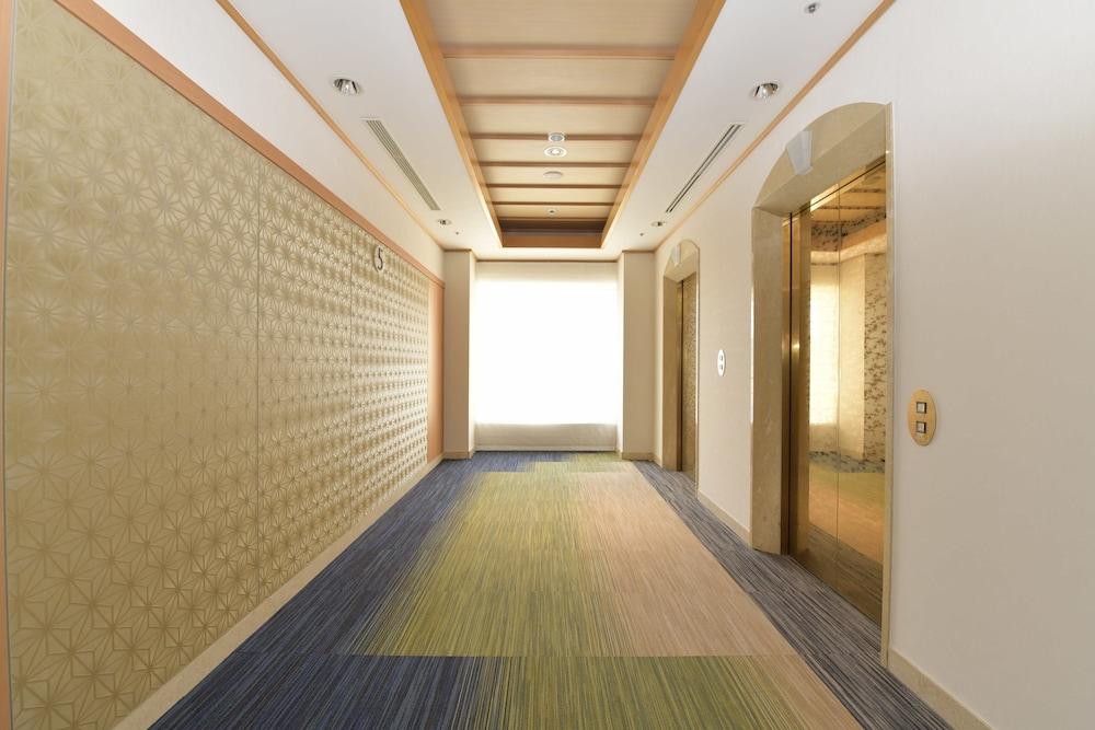 Hotel Port Plaza Chiba Exterior foto A 3D rendering of a hotel corridor