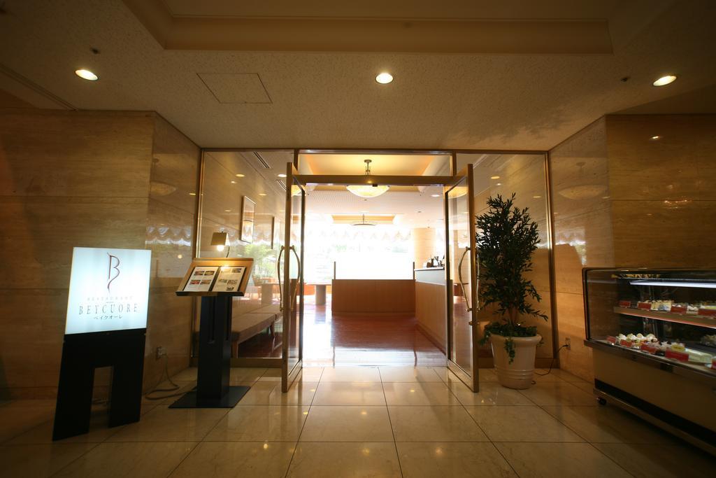 Hotel Port Plaza Chiba Exterior foto Entrance to the club