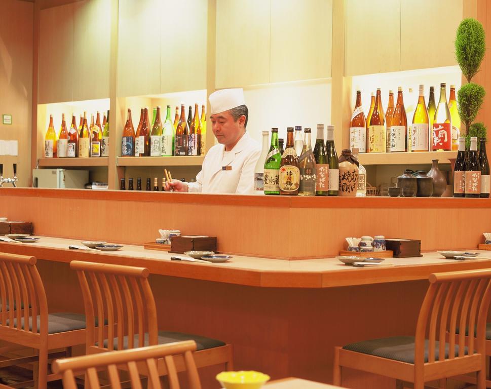 Hotel Port Plaza Chiba Exterior foto A sushi bar